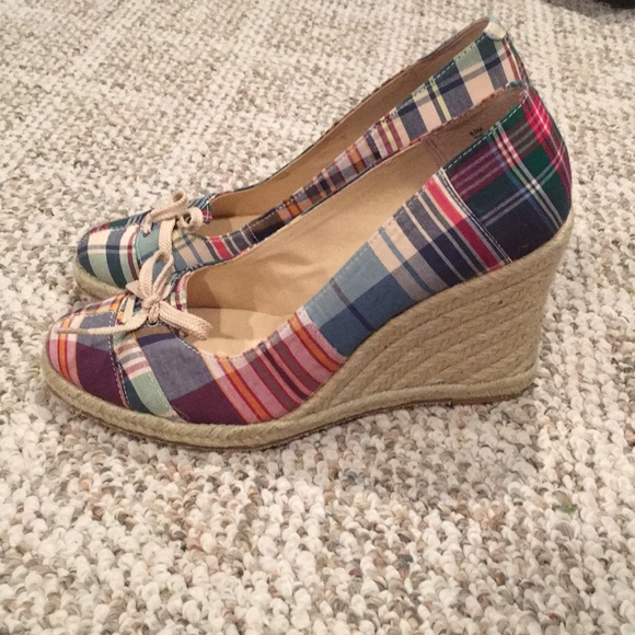 Wedge - Picture 2 of 5